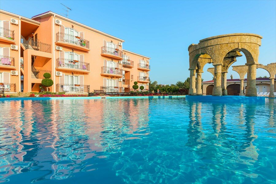 Добро пожаловать в отель Sunrise – вашу идеальную порцию комфорта и уюта!