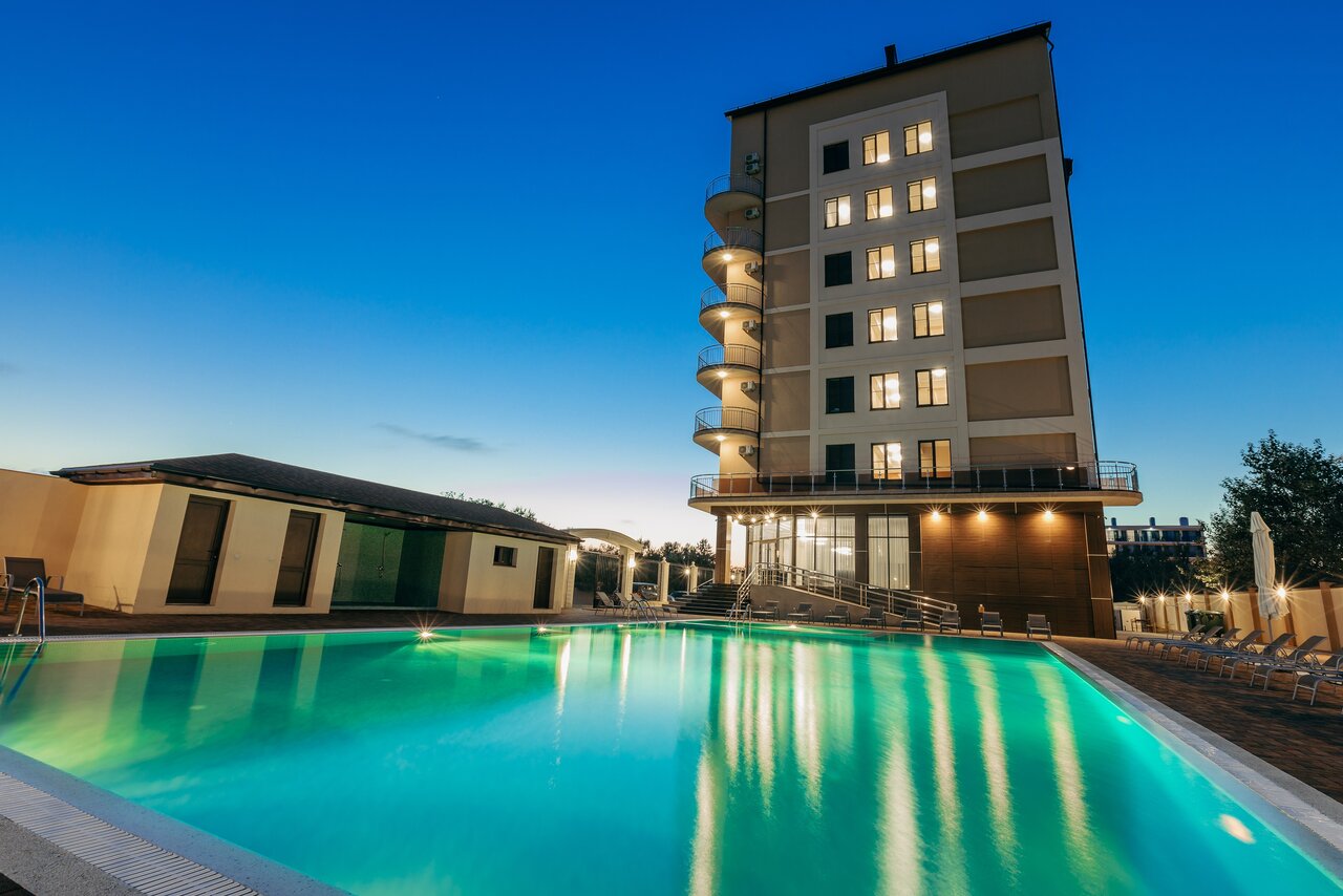 Добро пожаловать в мир незабываемого отдыха — в отель Beton Brut Ultra All Inclusive & SPA Anapa Miracleon!